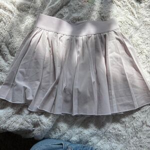 Aritzia Women's White and Cream Skirt